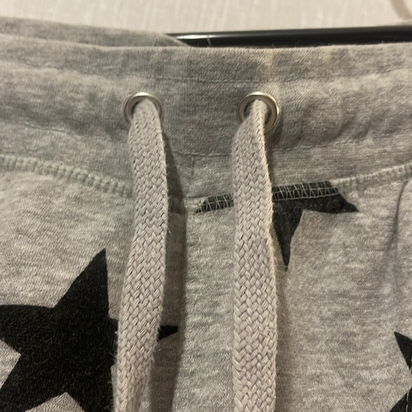 Gray with black stars - Small - Picture 7 of 9